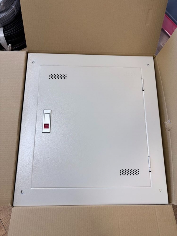 上典牌  電信配線箱 (弱電箱) 鐵  寬W450* 高H500* 深D120mm